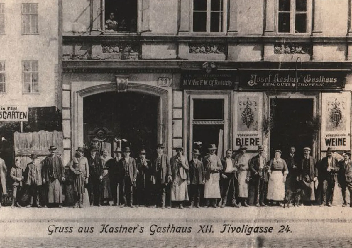 Historische Aufnahme des Gasthauses in der Tivoligasse, dem heutigen Standort der Manufaktur